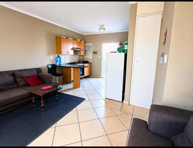 1 BEDROOM APARTMENT FOR SALE IN GLEN MARAIS